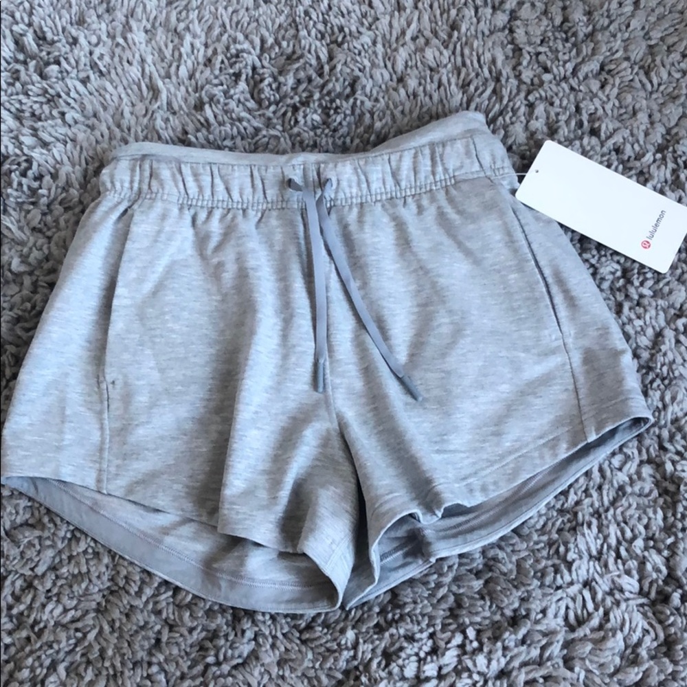 lululemon inner glow hr shorts (sold on mercari)